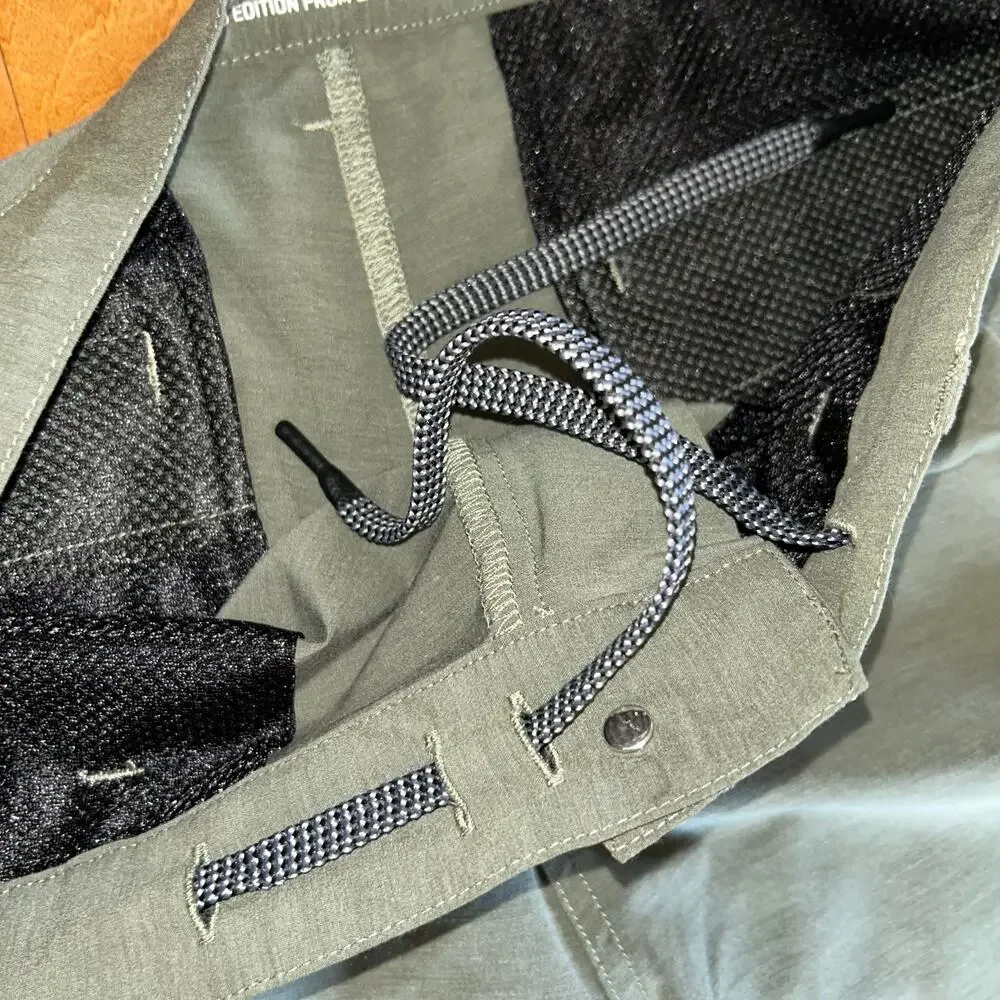 Laird Shorts Mens 31 Limited Edition Gray Hybrid Utility Golf